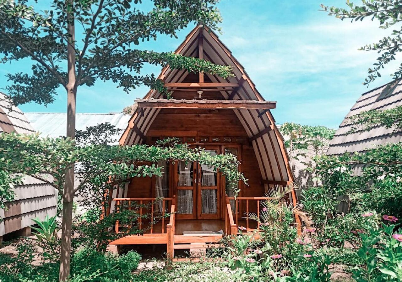 Raffles Inn Labuan Bajo Eksteriør bilde